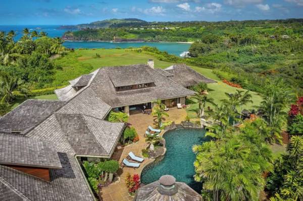 $1 / 5br - Stunning, expansive home with pool, jacuzzi, waterfall and ocean views (Kilauea)63939662533250120