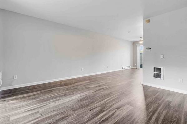 $3,359 / 2br - 940ft2 - Assigned Covered Parking, Washer and Dryer, 2/BD 2/BA (los gatos)63861212599683123
