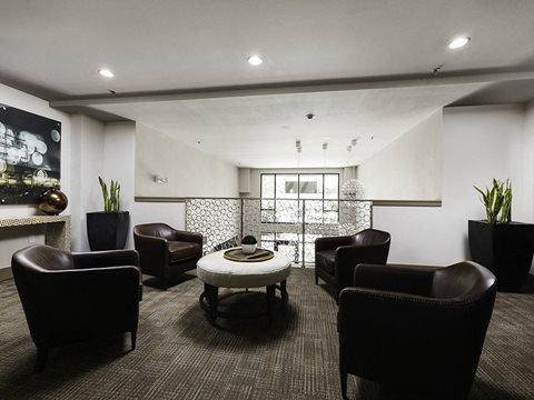 $1,950 / 544ft2 - Carpeting, Full-Size Washer and Dryer, Open-Concept Living Areas (Queen Anne Space Needle)63874306886913122