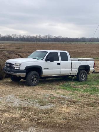 2005 Chevy 2500 1