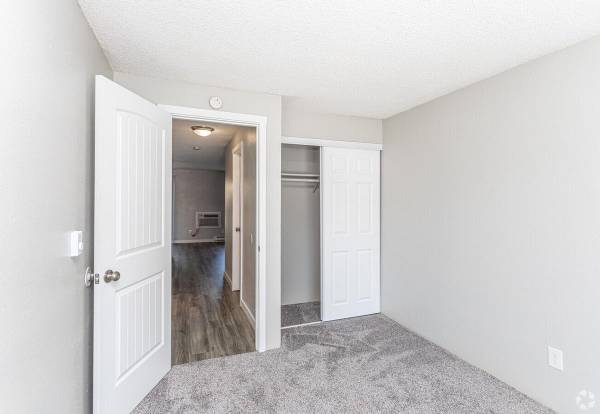 $2,000 / 3br - 1100ft2 - Ciudad. Dormir. Comer. Comprar. Repetir. ¡Vive todo en Central Pointe! (West Bench)63794970364803122