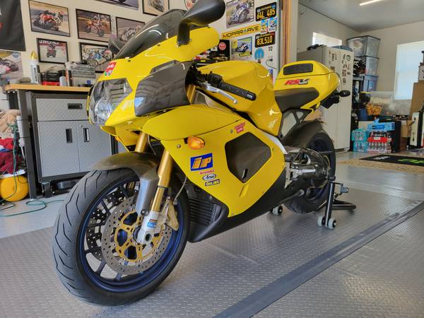 Ｒ 1988 Kawasaki GPX 750RF2 – Iconic Motorbike Auctions