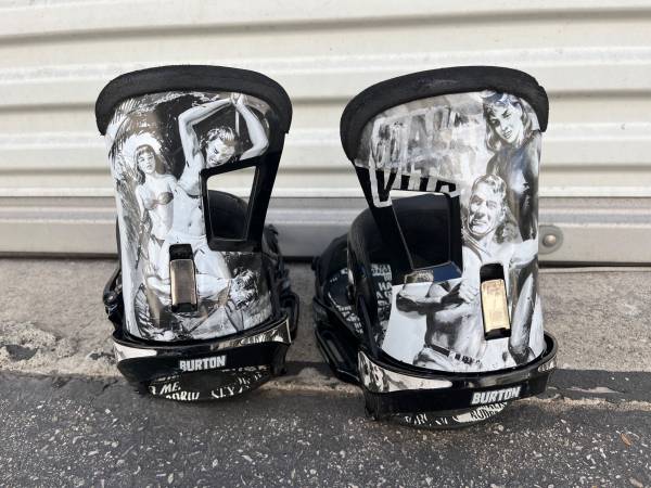 BURTON ANTLER FLYING V 151.5 & MALAVITA BURTON ANTLER FLYING