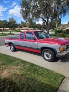 Clean 1992 Dodge Dakota  on Craigslist