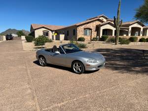 2003 Mazda MX-5 Miata  on Craigslist