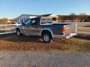 Very nice and clean Dakota SLT  on Craigslist