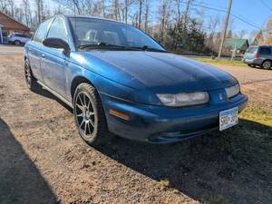 1999 Saturn SL2  on Craigslist
