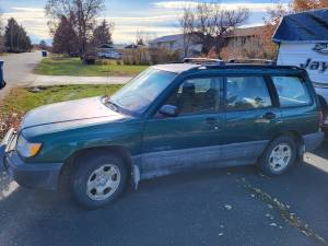 2000 Subaru Forester  on Craigslist