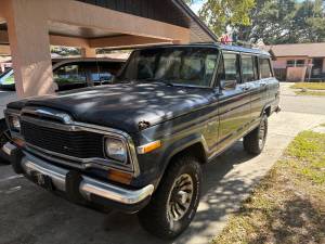 1983 Jeep Wagoneer Limited  on Craigslist