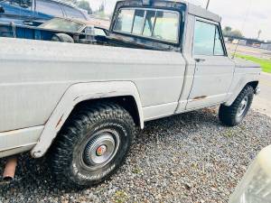 1976 jeep J-10 Levi edition true barn find  on Craigslist