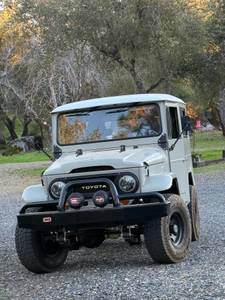 1974 Toyota FJ40 Land Cruiser     Clean California Title, SMOG Exempt  on Craigslist
