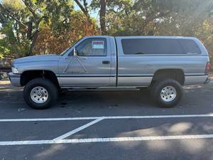 1994 Dodge Ram 2500 V-10 (4x4)  on Craigslist