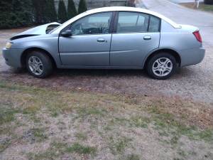 2003 Saturn ion 2  on Craigslist