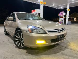 2004 HONDA ACCORD EX  on Craigslist