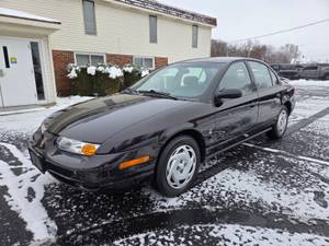 2000 Saturn SL-2 4 door 1.9 liter 4 cylinder  on Craigslist