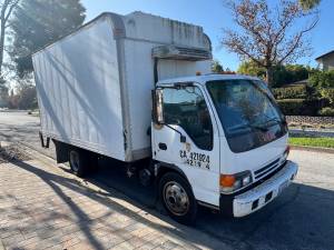 2003 GMC W4500 like Isuzu NPR 14 Foot Box Truck Gas Engine  on Craigslist