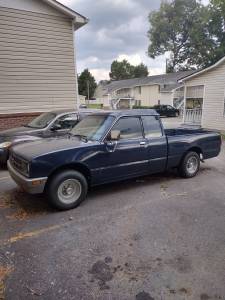 1986 Isuzu Pup Space Cab, 2.3L,5spd  on Craigslist