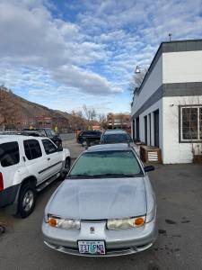 2002 Saturn sl1  on Craigslist