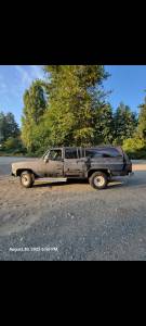 1985 chevrolet suburban 4x4  on Craigslist