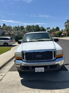 2000 Ford Excursion XLT 4x4 6.8L 126k miles  on Craigslist