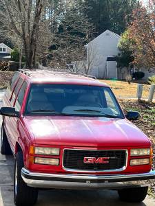1995 GMC Suburban 2500 SLT  on Craigslist