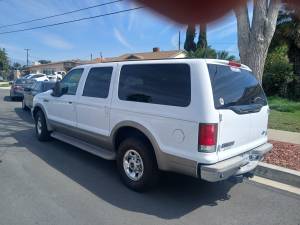 2000 Ford Excursion limited  on Craigslist