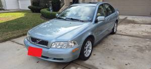 2003 VOLVO S40, POWER SEATS, LEATHER, SUNROOF, 88K MILES! CLEAN TITLE  on Craigslist