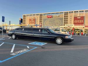 Lincoln town car for sale  on Craigslist