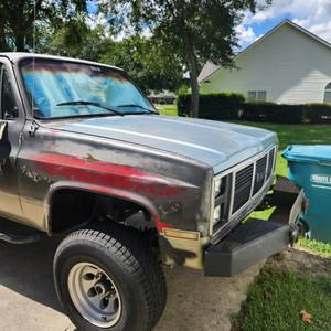 1987 GMC V2500 Suburban  on Craigslist