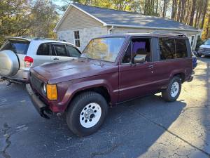 1986 Isuzu Trooper 2 door  on Craigslist