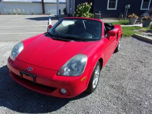 2003 TOYOTA MR2 SPYDER CONVERTIBLE  on Craigslist