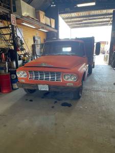 1962 international V130, 1ton Dually fb.  on Craigslist