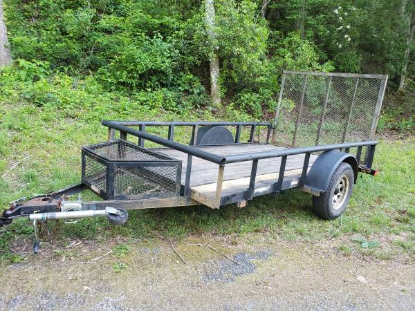 Used TSC 5.5x10 utility trailer — $1,400 in Greenville / Upstate