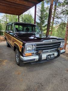 Jeep Grand Wagoneer  on Craigslist