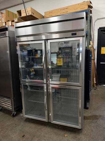 Used Reconditioned beverage-air HF2HC freezer 4 doors — $3,875 in Portland