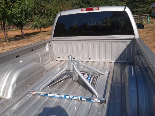 Used ANDERSEN 5TH WHEEL HITCH — $450 in Medford-Ashland